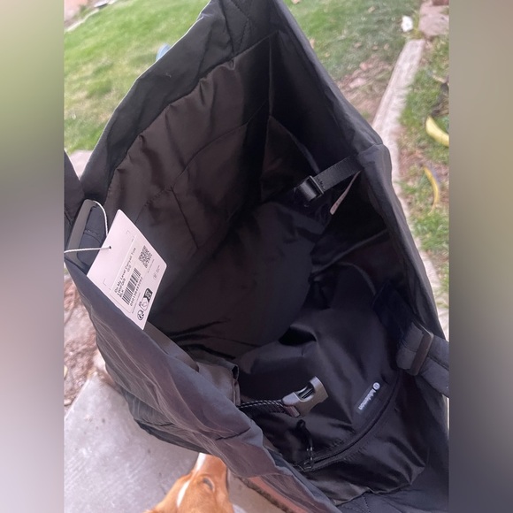 NWT lululemon on my level carryall tote bag - Picture 4 of 7